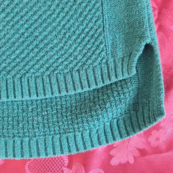 Dark Green Sonoma Sweater Women's size Medium - Picture 2 of 9